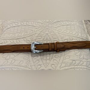 Silver Creek Classic Brown 3D Unisex Leather Belt w/Western Style Silver Buckle